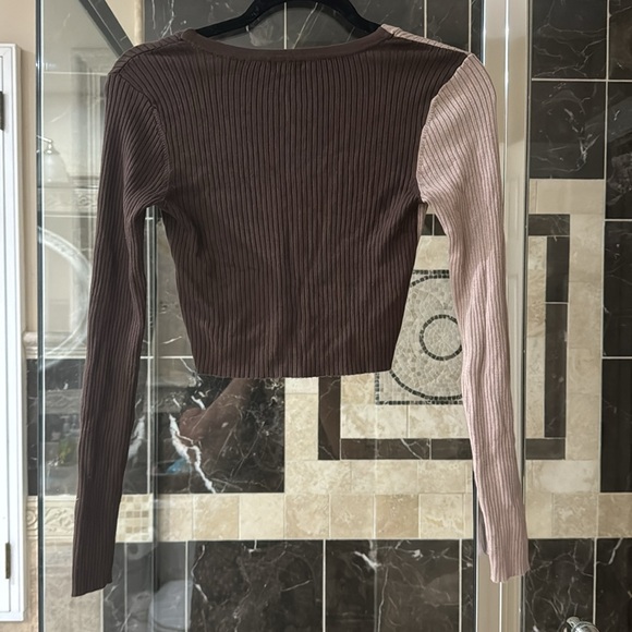 Garage brown/tan top, size S, worn once, like new condition. - Picture 4 of 6